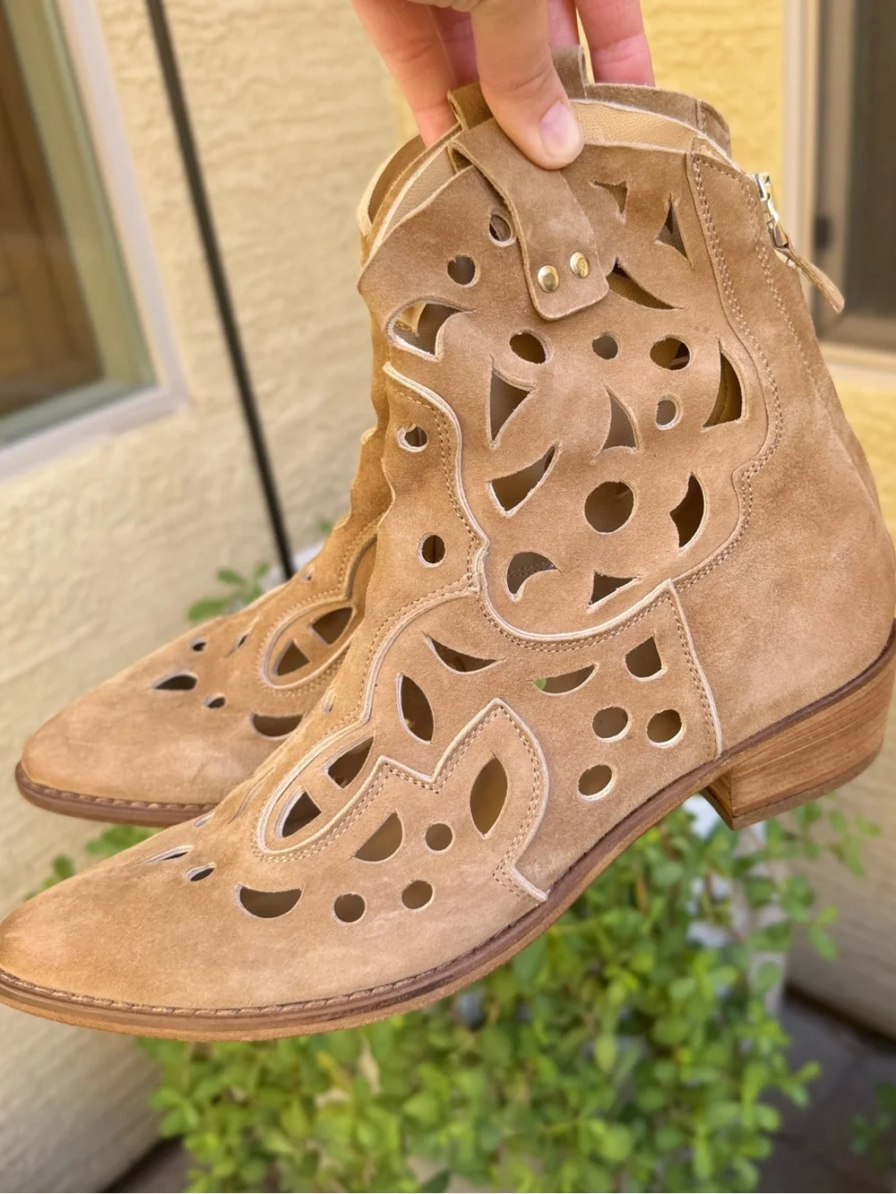 Mimmù Laser Cut Suede Leather Ankle Boots